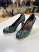 Load image into Gallery viewer, Miss Sixty leather pumps NWOT 41