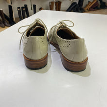 Load image into Gallery viewer, Banana Republic patent brogues 7
