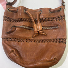 Load image into Gallery viewer, Vilenca Holland leather crossbody
