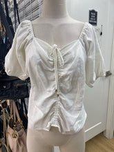 Load image into Gallery viewer, Michael Kors linen/blend top M