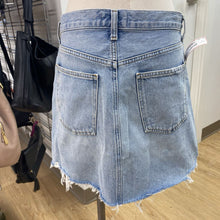 Load image into Gallery viewer, AGolde denim skirt 28