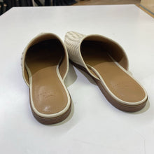 Load image into Gallery viewer, Marc Fisher woven mule 7.5