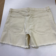 Load image into Gallery viewer, Banana Republic shorts 31