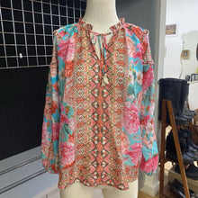 Load image into Gallery viewer, Johnny Was silk top XS
