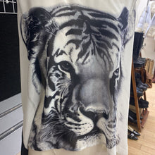 Load image into Gallery viewer, Papillion mesh tiger tank M