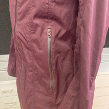 Load image into Gallery viewer, Lululemon light coat 2