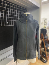 Load image into Gallery viewer, Lululemon sweater 8