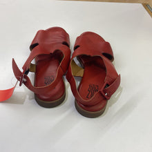 Load image into Gallery viewer, Miz Mooz leather sandals 40