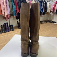 Load image into Gallery viewer, Roots boots 7.5