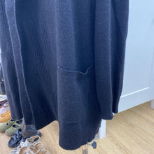 Load image into Gallery viewer, Lord & Taylor cashmere sweater L