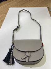 Load image into Gallery viewer, Town Shoes leather crossbody