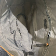 Load image into Gallery viewer, Ecco pebbled leather handbag w strap