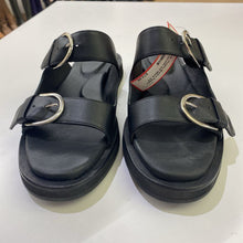 Load image into Gallery viewer, Poppy Barley sandals 8.5