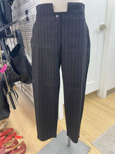 Load image into Gallery viewer, Sarah Pacini pinstripe pants 2/M