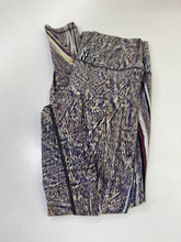 Load image into Gallery viewer, Lululemon leggings 10