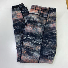 Load image into Gallery viewer, Lululemon leggings 10