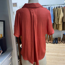 Load image into Gallery viewer, Banana Republic top S