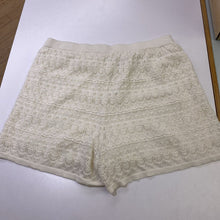 Load image into Gallery viewer, House of Harlow lined knit shorts L