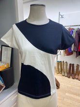 Load image into Gallery viewer, Akris Punto t-shirt 10