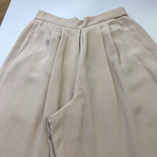 Load image into Gallery viewer, Dana Buchman vintage lined silk pants 10-fits S