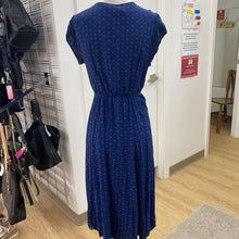Load image into Gallery viewer, Gap wrap dress L