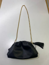 Load image into Gallery viewer, Understated Leather Clutch