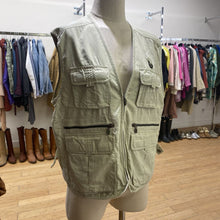 Load image into Gallery viewer, Tilley cargo vest M