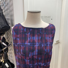 Load image into Gallery viewer, Knox Rose paisley top M