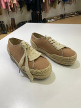 Load image into Gallery viewer, EMU espadrilles 6