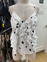 Load image into Gallery viewer, Cabi ruffle top L