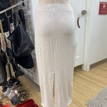 Load image into Gallery viewer, Babaton knit skirt L