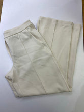 Load image into Gallery viewer, Lululemon pull on pants L