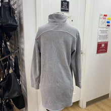 Load image into Gallery viewer, Lululemon zip up quilted cardi/light jacket 10