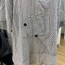 Load image into Gallery viewer, Terra tunic top L