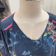 Load image into Gallery viewer, Johnny Was silk tunic top M