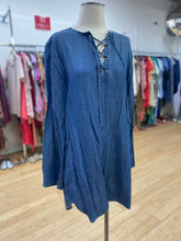 Load image into Gallery viewer, Cloth and Stone shift dress M