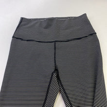 Load image into Gallery viewer, Lululemon leggings 8