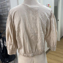 Load image into Gallery viewer, Young Fabulous & Broke linen blend top S