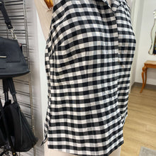 Load image into Gallery viewer, Harolds silk halter top 10
