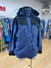 Load image into Gallery viewer, The North Face spring jacket L