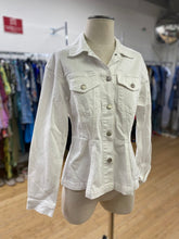 Load image into Gallery viewer, Gap denim jacket M NWT