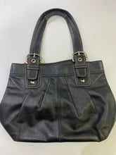 Load image into Gallery viewer, Coach vintage leather handbag