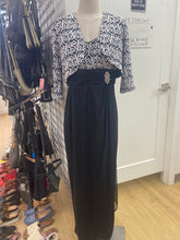 Load image into Gallery viewer, Laura evening dress w shrug NWT 12