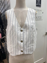 Load image into Gallery viewer, Gap linen blend striped vest L NWT