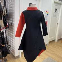 Load image into Gallery viewer, Heydari perforated scuba coat S