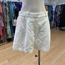 Load image into Gallery viewer, H&M linen/blend shorts NWT 10