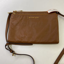 Load image into Gallery viewer, Michael Kors crossbody