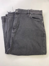 Load image into Gallery viewer, Gap denim midi skirt 20