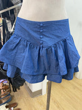 Load image into Gallery viewer, Cotton Candy LA chambray skirt M