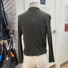 Load image into Gallery viewer, Brian Bailey wrap top M